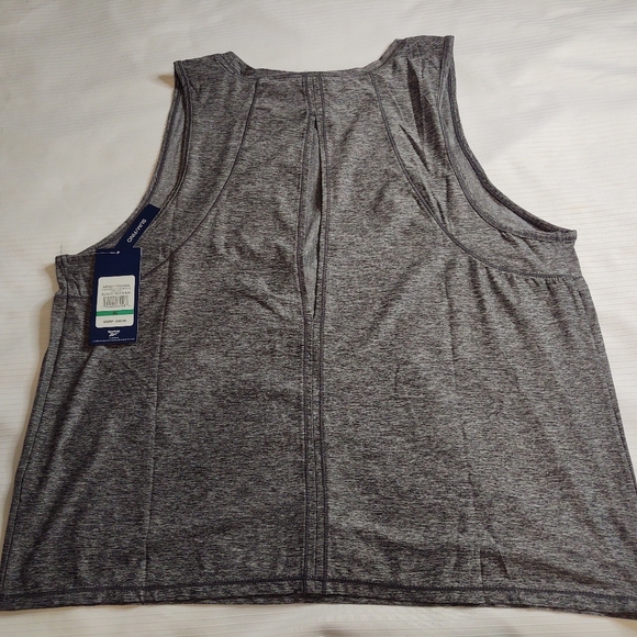 NEW Reebok Grey Gym Tank Top Size XL - Picture 4 of 7
